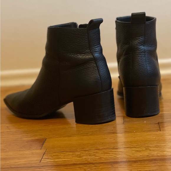 Everlane The Boss Boot black pebbled leather size 7.5 - Picture 4 of 9